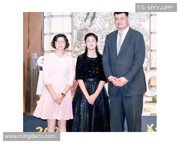 姚沁蕾15岁身高近2米引发热议姚明拒绝强迫女儿走职业篮球道路
